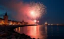 Feu d’artifice à La Rochelle 2025 : histoire et traditions d’une fête emblématique